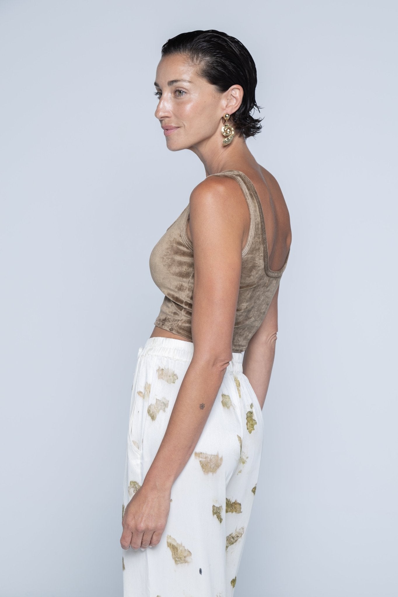 GABY TOP - BROWN - Amulen Lemun